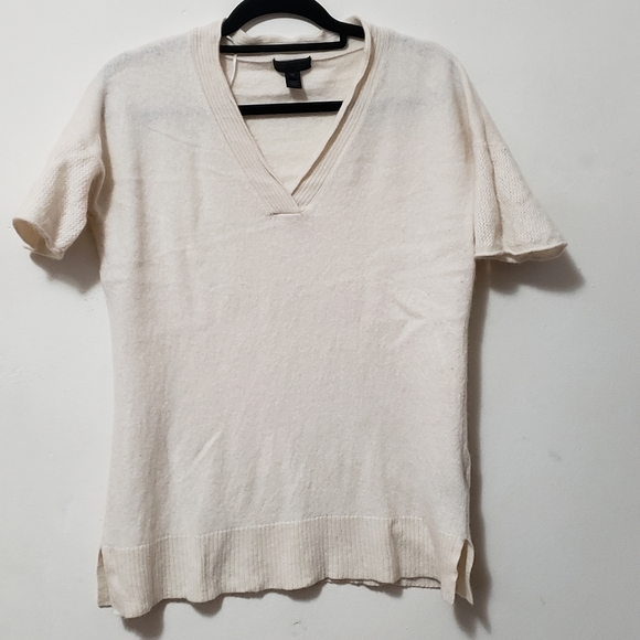 Saks Fifth Avenue Cashmere Short Sleeve V-neck Sweater - Picture 2 of 14
